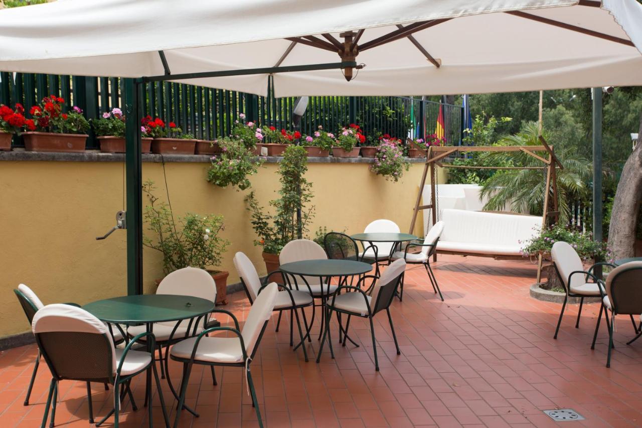 Hotel Villa Serena Castellammare di Stabia Exteriér fotografie