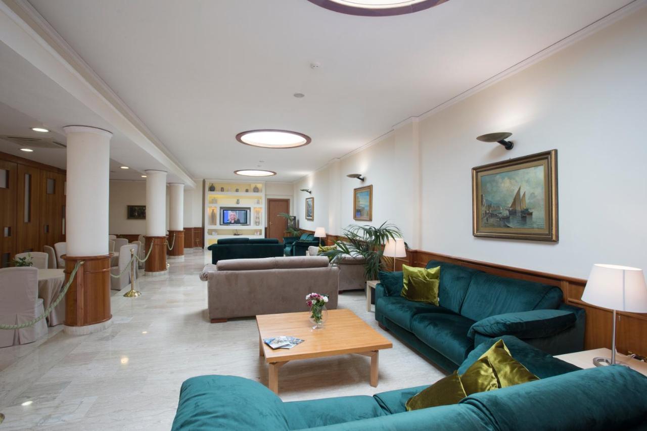 Hotel Villa Serena Castellammare di Stabia Exteriér fotografie