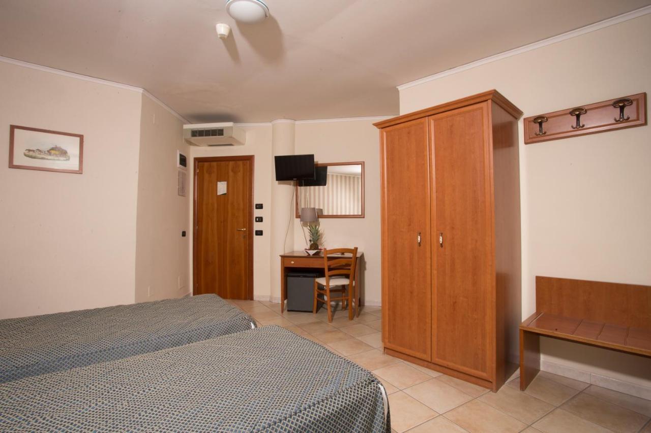 Hotel Villa Serena Castellammare di Stabia Exteriér fotografie