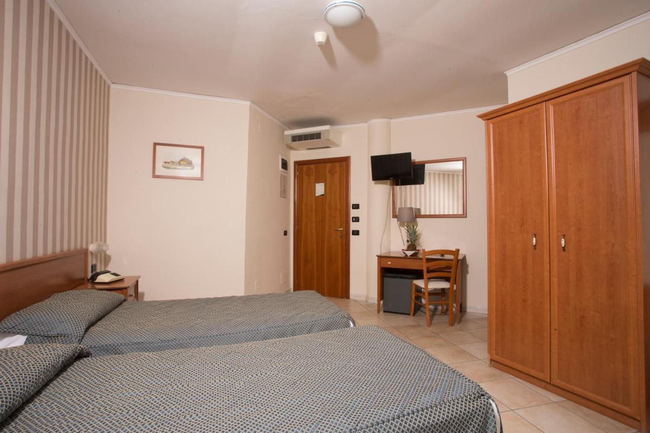 Hotel Villa Serena Castellammare di Stabia Exteriér fotografie