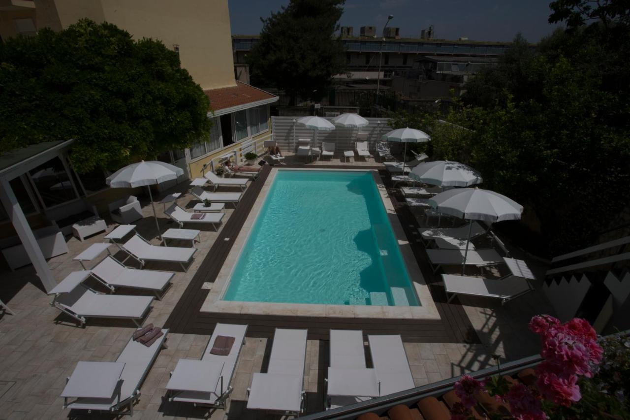 Hotel Villa Serena Castellammare di Stabia Exteriér fotografie