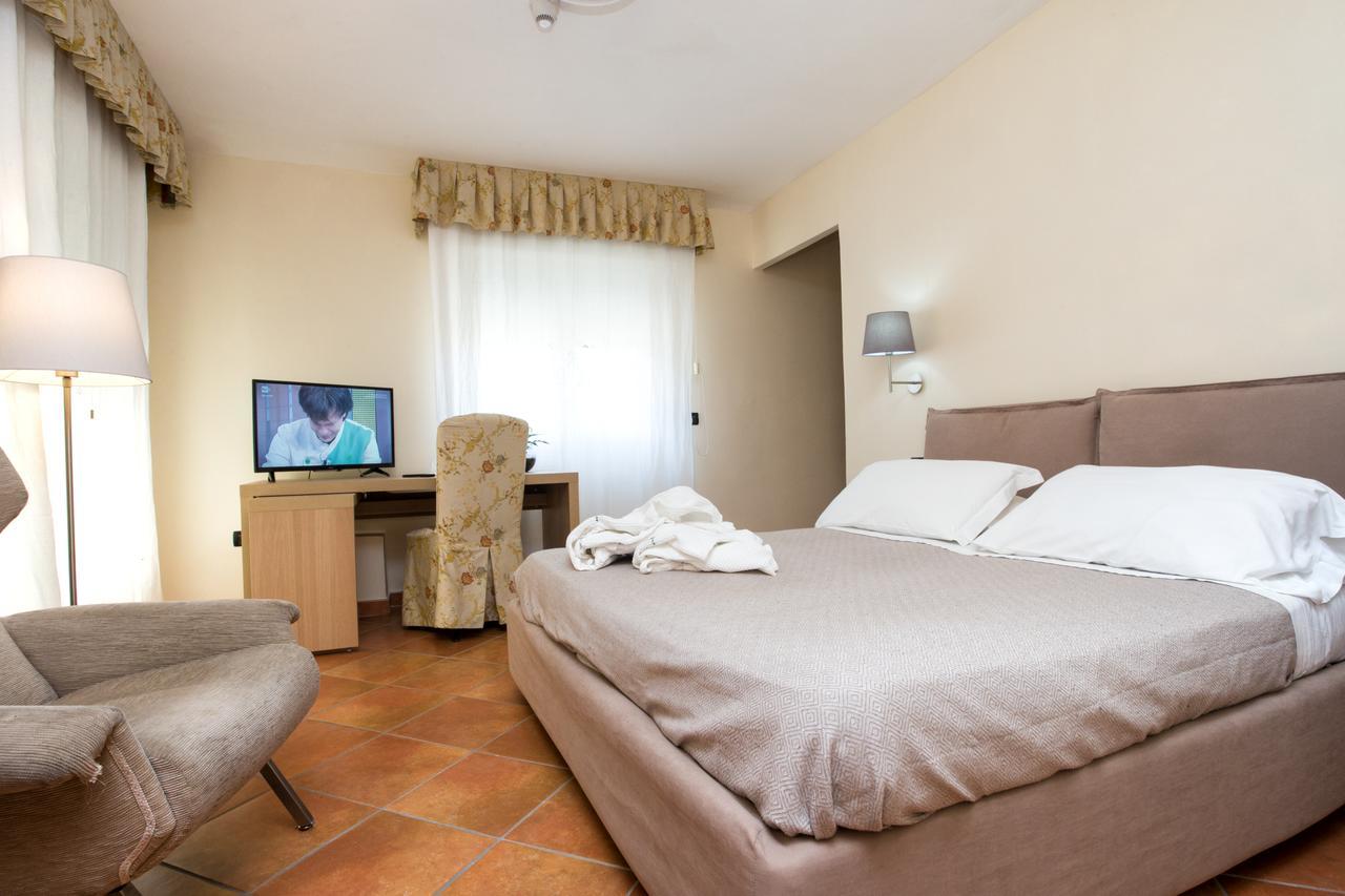 Hotel Villa Serena Castellammare di Stabia Exteriér fotografie