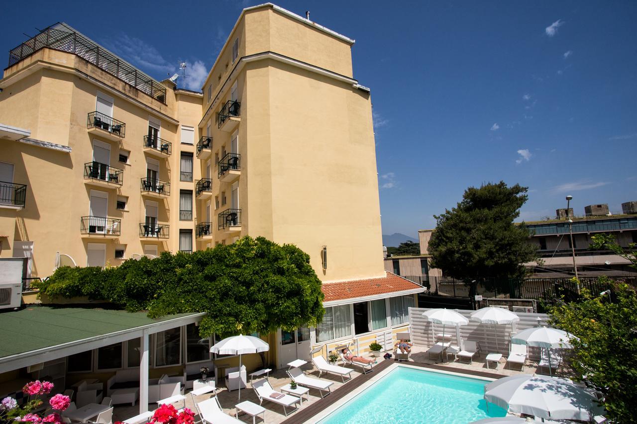 Hotel Villa Serena Castellammare di Stabia Exteriér fotografie