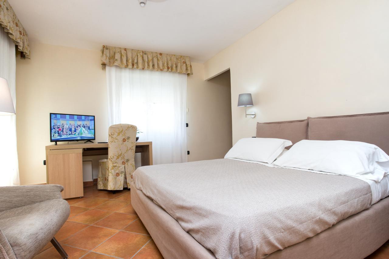 Hotel Villa Serena Castellammare di Stabia Exteriér fotografie
