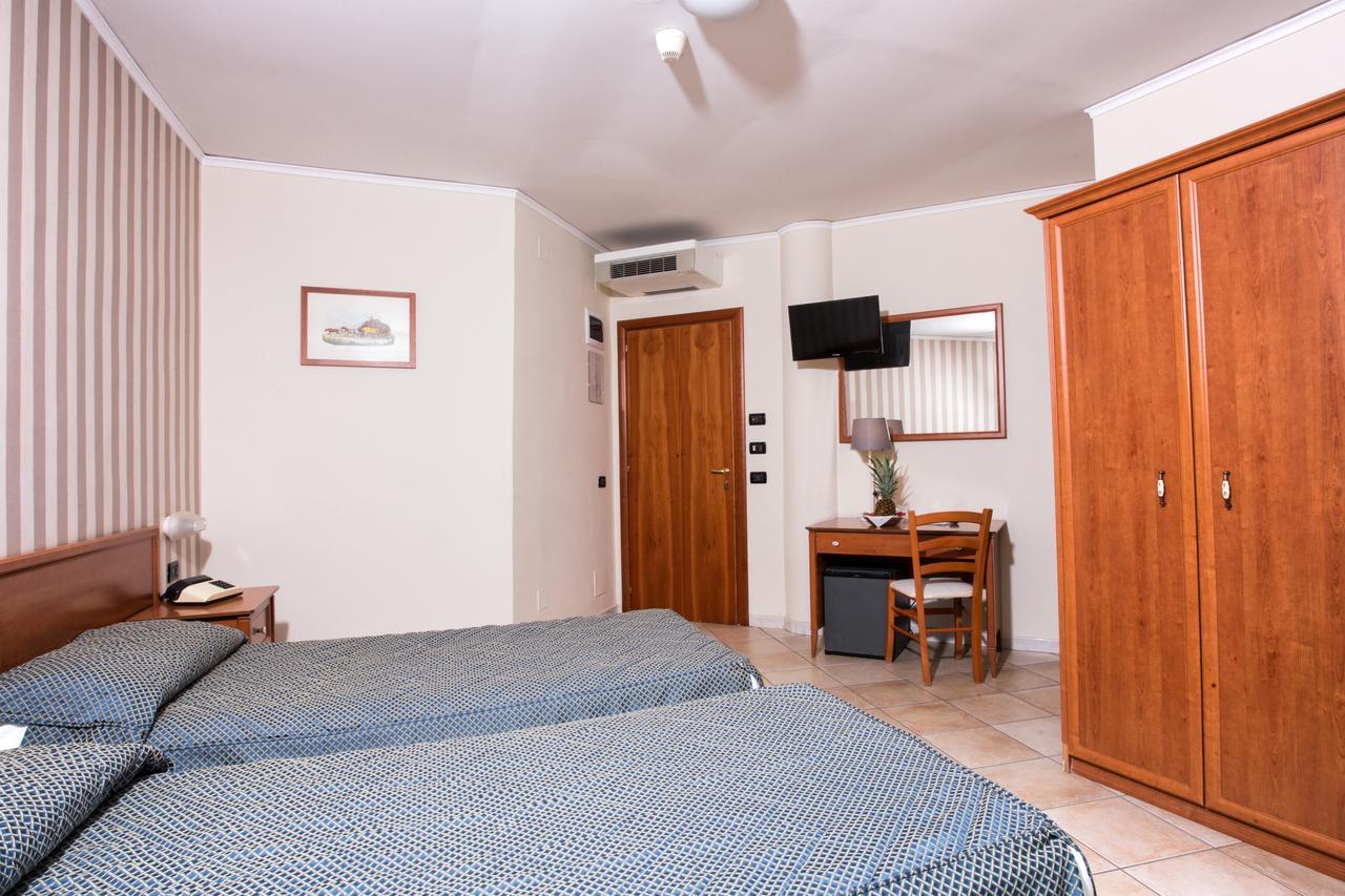 Hotel Villa Serena Castellammare di Stabia Exteriér fotografie